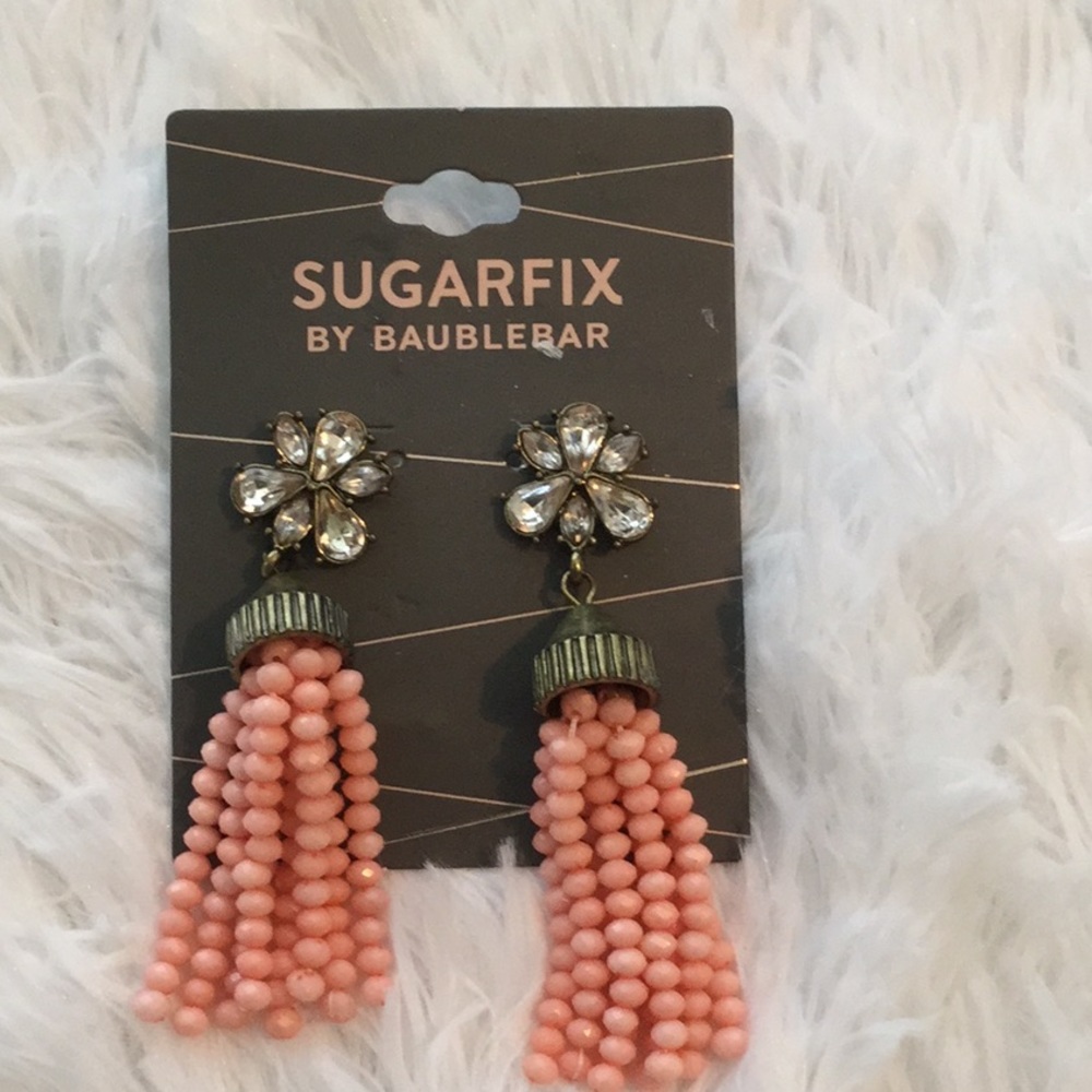 💃NWT Too Amazing Rhinestone / Tassel Earrings 💃 - Picture 2 of 2